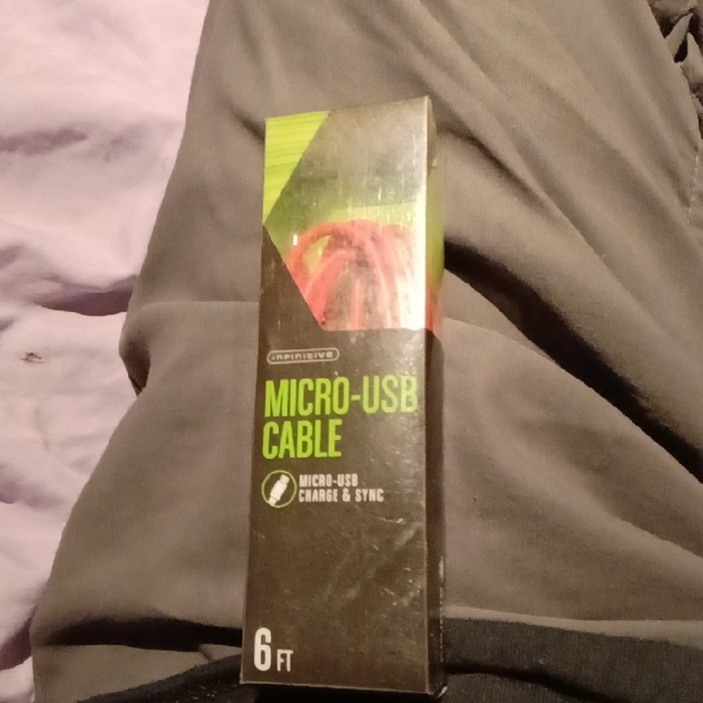 Mainstays Black and Green Micro-USB Cable